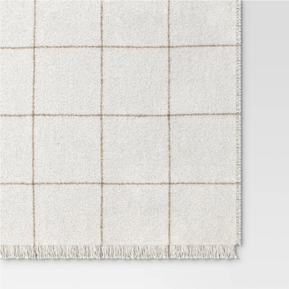 THRESHOLD NWT windowpane boucle throw blanket -cream/neutral - Picture 4 of 10